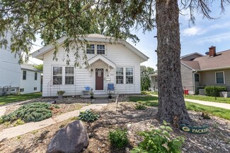 2644 University Ave, Dubuque, IA 52001