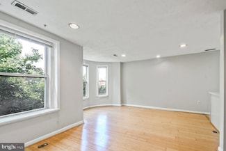1403 12th St NW Unit 3, Washington, DC 20005