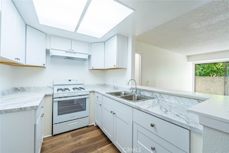 700 W 3rd St Unit B102, Santa Ana, CA 92701