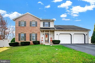 79 Oatfield Dr, Denver, PA 17517