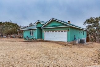 285 County Road 2471, Hondo, TX 78861