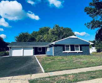 67 Warren Dr, Matawan, NJ 07747