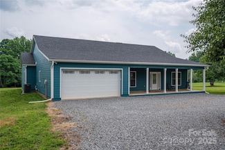 3103 Richview Dr, Crouse, NC 28033