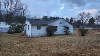 149 Florida Ave, Apollo, PA 15613