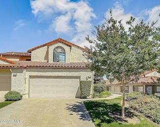658 Llanerch Ln, Simi Valley, CA 93065