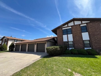 19211 Elm Dr Unit 145, Country Club Hills, IL 60478