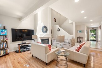 37 Orchard Hill Dr, Sharon, MA 02067