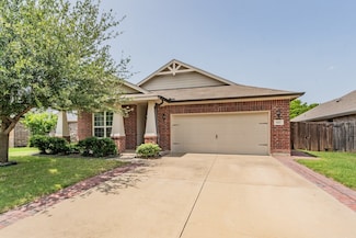 921 Penny Royal Ct, Arlington, TX 76002