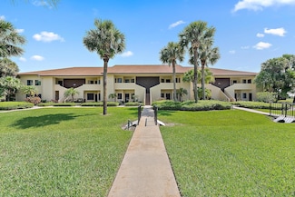 6860 SE Constitution Blvd Unit 204, Hobe Sound, FL 33455