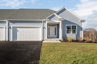 33 Crestwood Cir Unit 45, Northbridge, MA 01588