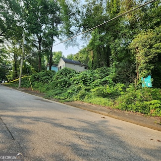1039 Margaret Place NW, Atlanta, GA 30318
