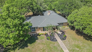 102 Greenwood Dr, Red Oak, TX 75154