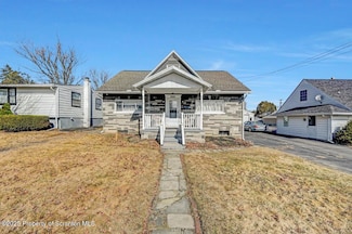 3618 Winfield Ave, Moosic, PA 18507