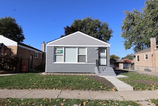 12526 S Honore St, Calumet Park, IL 60827
