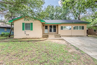 1829 Baxley Dr, Carrollton, TX 75006