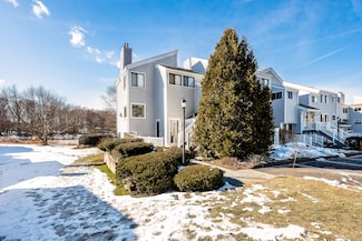 132 Rowayton Woods Dr Unit 132, Norwalk, CT 06854