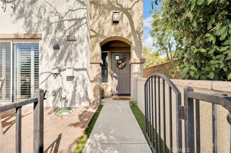 2726 Night Jasmine Dr, Simi Valley, CA 93065