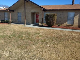 1205 High Meadow Ln, Lancaster, TX 75146