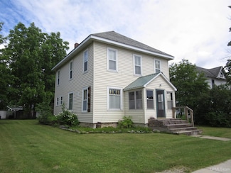 508 Michigan Ave, Manistique, MI 49854