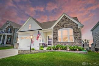 181 Cresting Rd, Fairborn, OH 45324