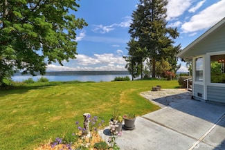 2847 Viewmont Place, Camano Island, WA 98282