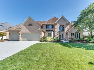 3443 White Eagle Dr, Naperville, IL 60564