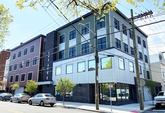195 Avenue E Unit 204, Bayonne, NJ 07002