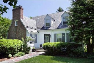 7 Dorset Rd, Waban, MA 02468