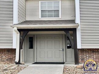 3059 SW Maupin Ln Unit 103, Topeka, KS 66614