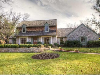 1604 Huntington Ave, Nichols Hills, OK 73116