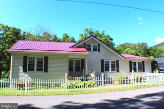 142 Water St, Maysville, WV 26833