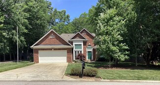 1003 Millwright Ln, Matthews, NC 28104