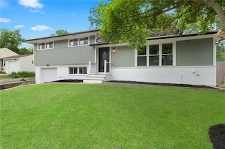 19 Cushing Rd, Warwick, RI 02888