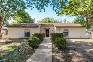 1013 Wembley Rd, Arlington, TX 76014