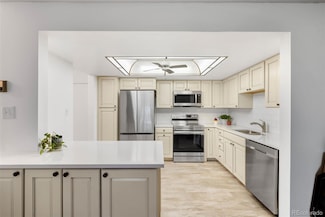 14300 E Marina Dr Unit 306, Aurora, CO 80014