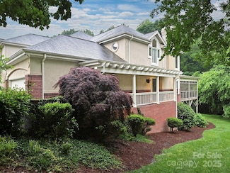 6647 Gaywind Dr, Charlotte, NC 28226