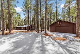 12726 E Crossbow Dr, Parks, AZ 86018