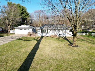 15900 15 Mile Rd, Marshall, MI 49068