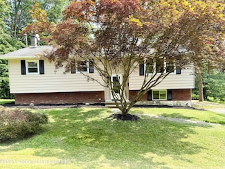 197 Columbus Dr, Archbald, PA 18403