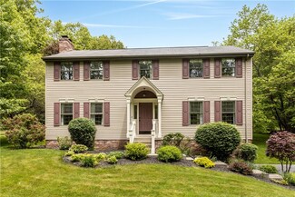 203 W Cruikshank Rd, Butler, PA 16002