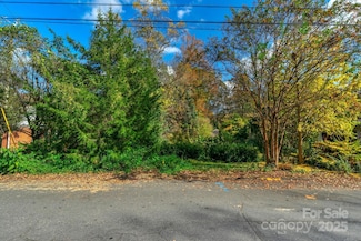 3125 Fairfax Dr, Charlotte, NC 28209