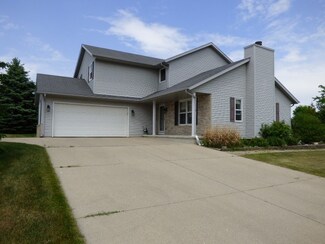 116 Sanctuary Ct, Johnson Creek, WI 53038