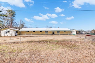 2915 Hwy 88 E, Mena, AR 71953