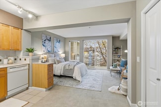 1525 NW 57th St Unit 429, Seattle, WA 98107