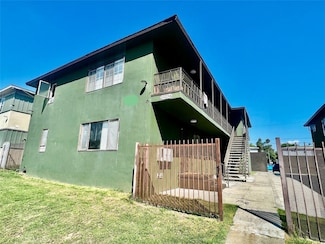 10234 Woodworth Ave Unit 5, Inglewood, CA 90303