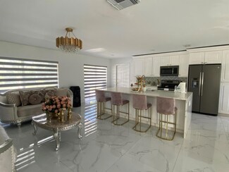 108 Swan Pkwy E, Royal Palm Beach, FL 33411