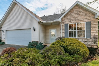 8869 Ashlyn Ct Unit 14C, Olmsted Falls, OH 44138