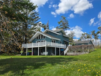 2623 W Dixon Lake Dr, Gaylord, MI 49735