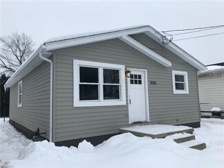 966 Belden Ave, Akron, OH 44310