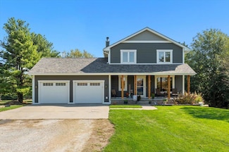 22395 205th St, Council Bluffs, IA 51503